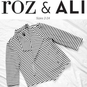 Roz & ALI by Dressbarn pointed collar open   front 3/4 sleeve 2 pocket jacket